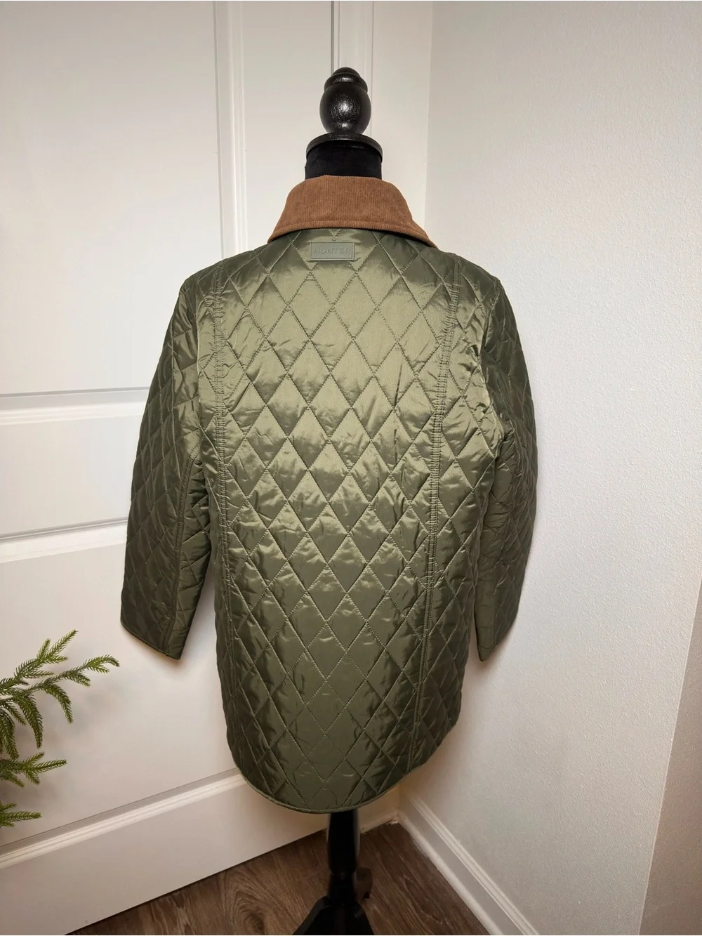 Hunter quilted utility